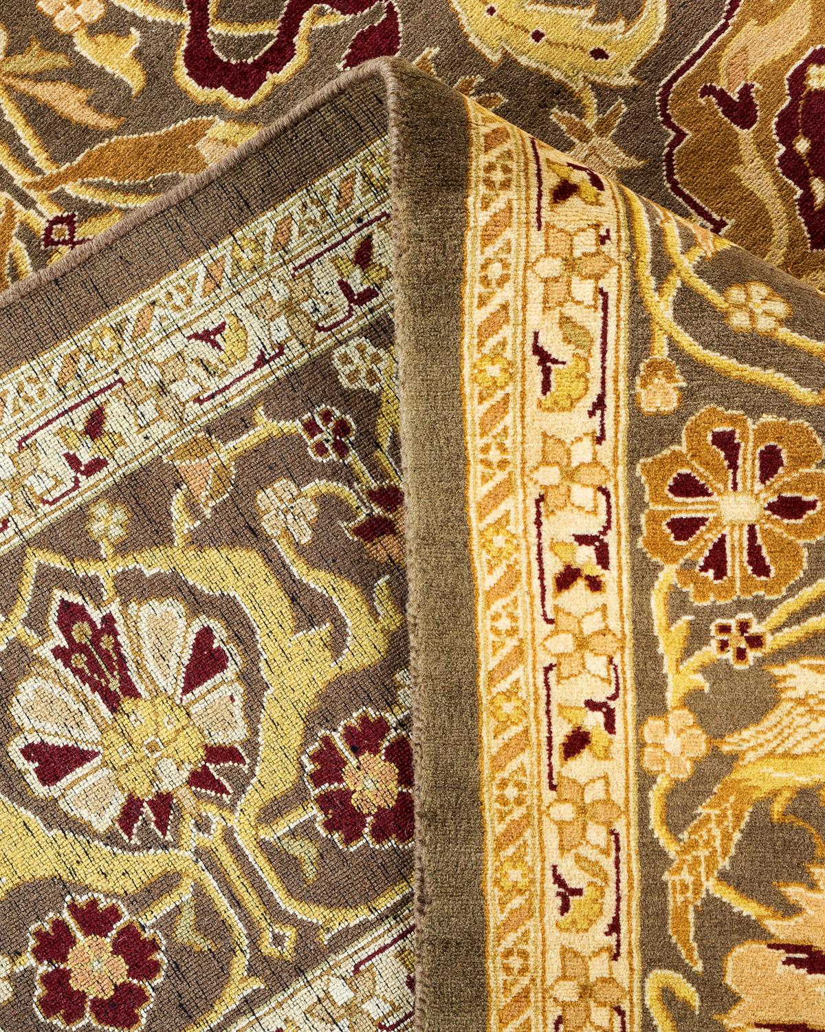 Einzigartiger handgeknpfter traditioneller Orientalischer Mogul-Teppich in Braun (Wolle) im Angebot