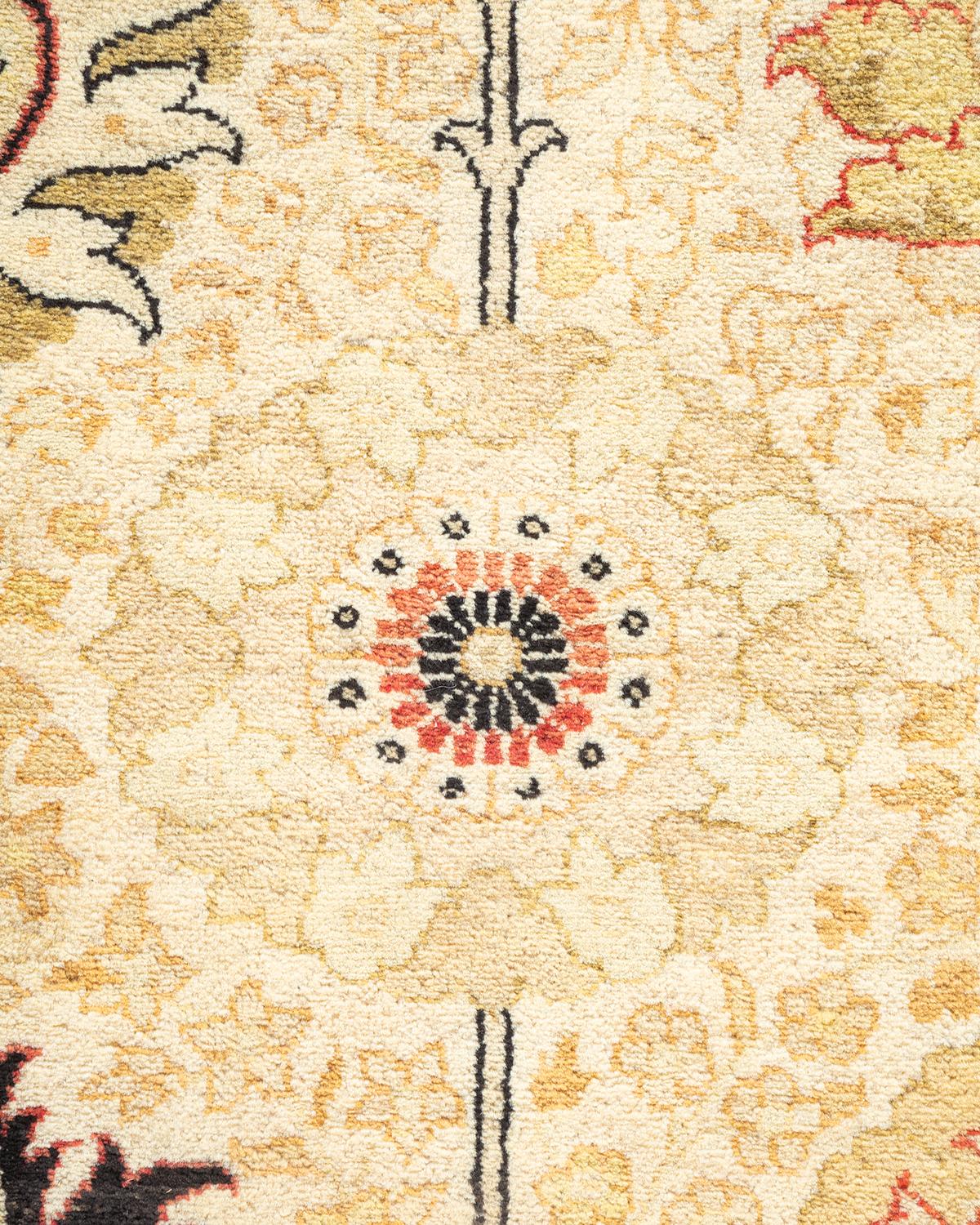 Pakistanais Tapis traditionnel oriental Mogul Ivory, unique en son genre, nou  la main. en vente