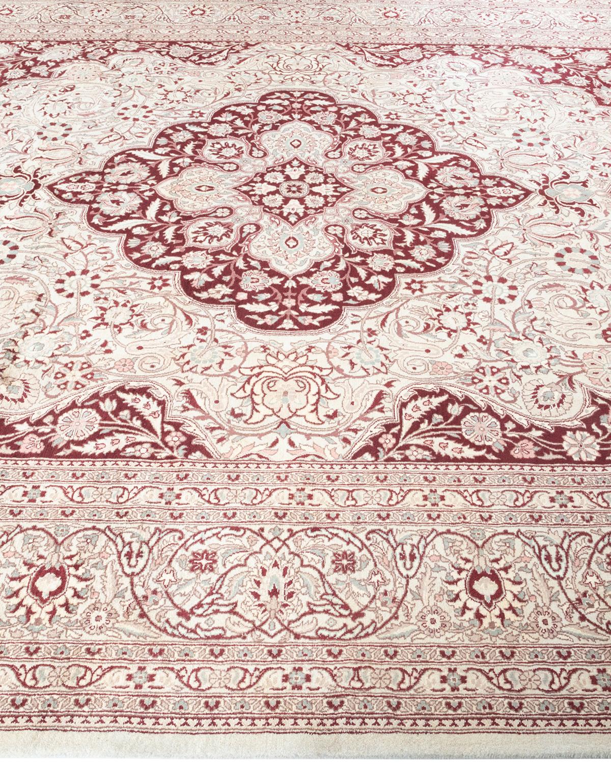 One of a Kind Hand Knotted Traditional Oriental Mogul Ivory Area Rug In New Condition For Sale In Norwalk, CT