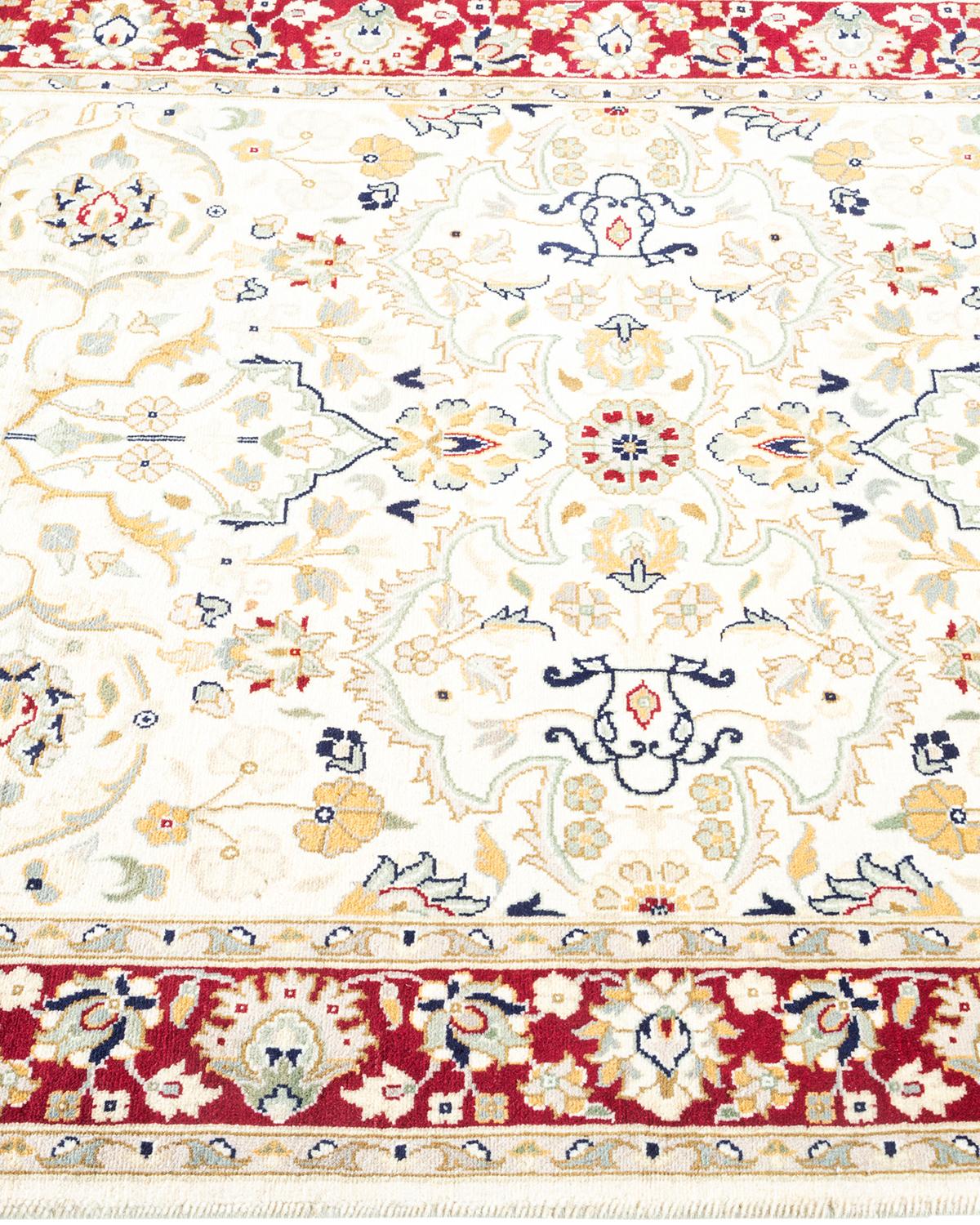 Einzigartiger handgeknpfter traditioneller orientalischer Mogul-Teppich in Elfenbein im Zustand „Neu“ im Angebot in Norwalk, CT