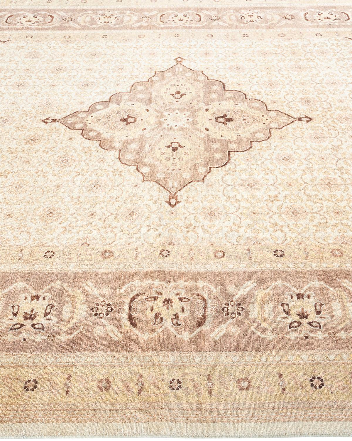 One of a Kind Hand Knotted Traditional Oriental Mogul Ivory Area Rug In New Condition For Sale In Norwalk, CT
