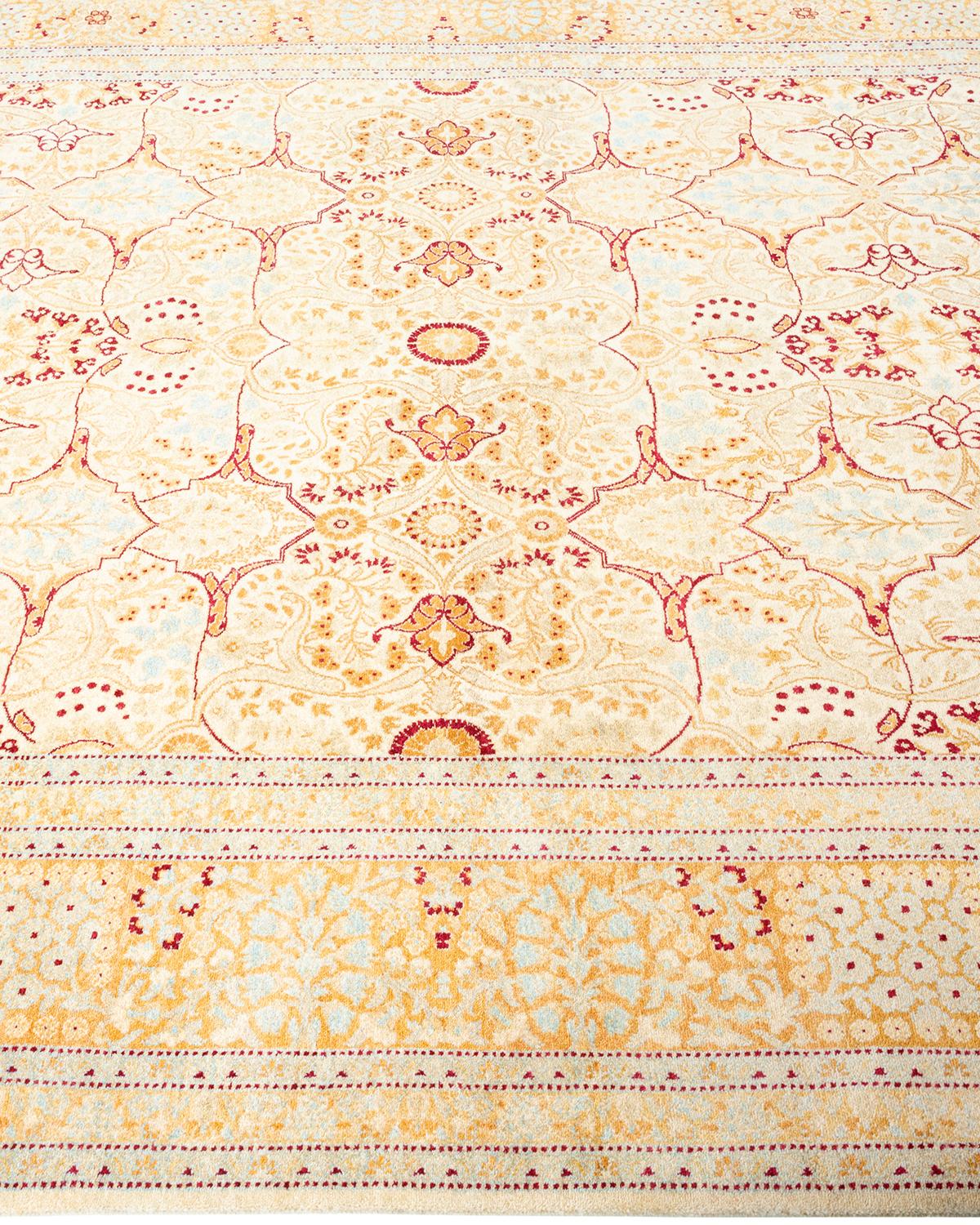 Einzigartiger handgeknpfter traditioneller orientalischer Mogul-Teppich in Elfenbein im Zustand „Neu“ im Angebot in Norwalk, CT