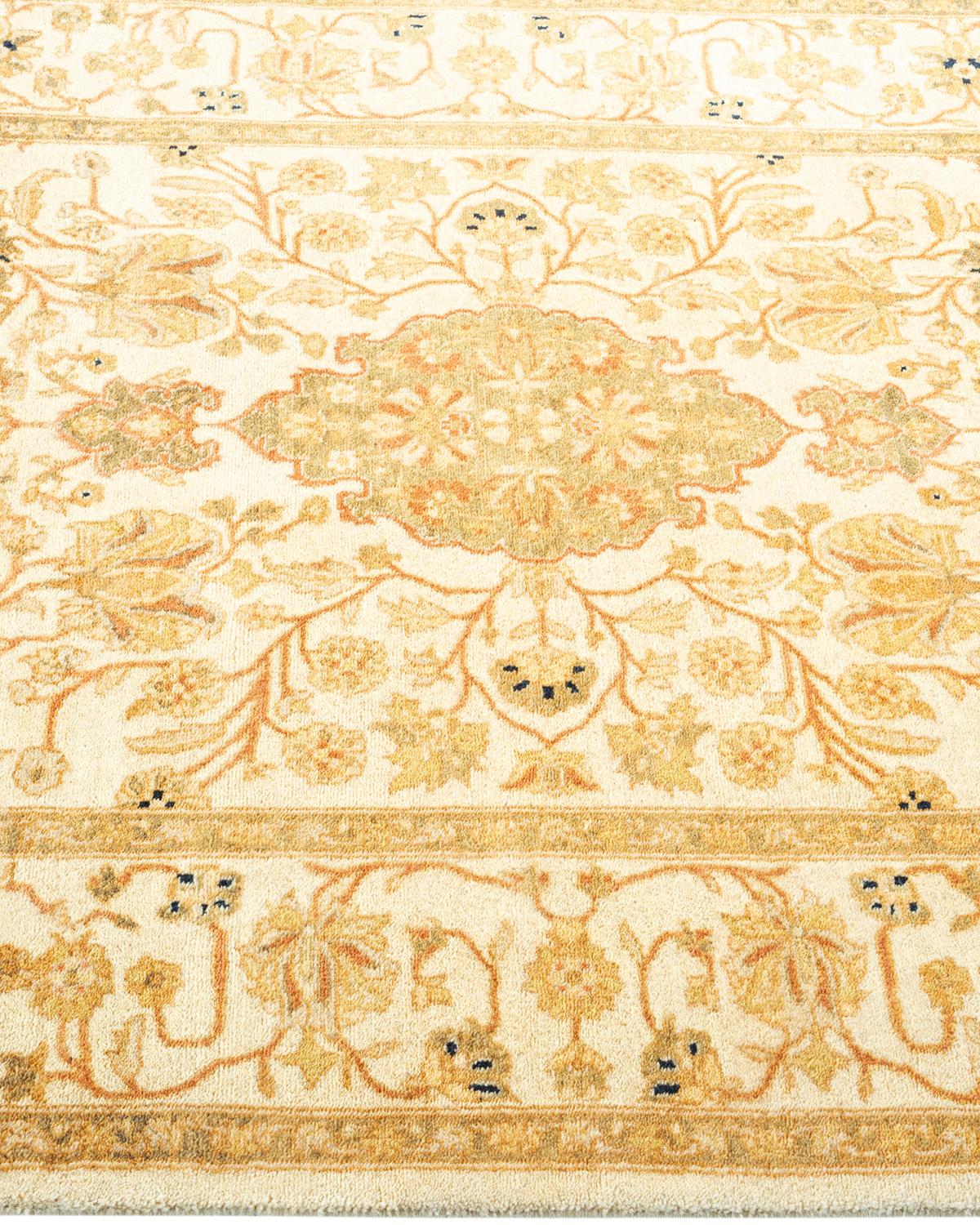 One of a Kind Hand Knotted Traditional Oriental Mogul Ivory Area Rug In New Condition For Sale In Norwalk, CT