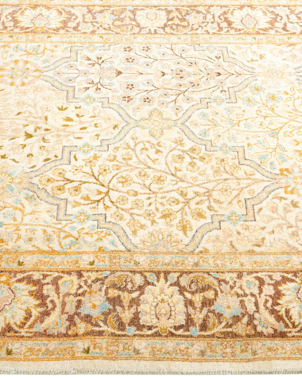 One of a Kind Hand Knotted Traditional Oriental Mogul Ivory Area Rug In New Condition For Sale In Norwalk, CT