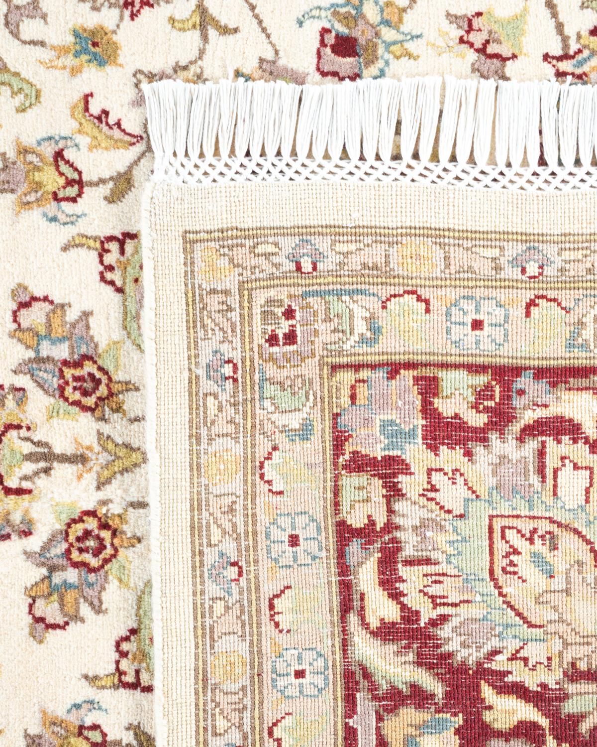 Einzigartiger handgeknüpfter traditioneller orientalischer Mogul-Teppich in Elfenbein (21. Jahrhundert und zeitgenössisch) im Angebot