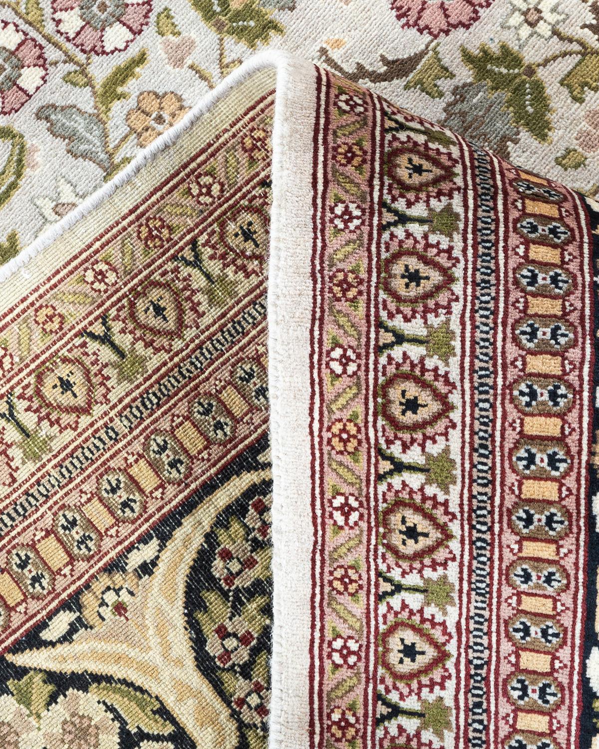 Einzigartiger handgeknpfter traditioneller orientalischer Mogul-Teppich in Elfenbein (Wolle) im Angebot