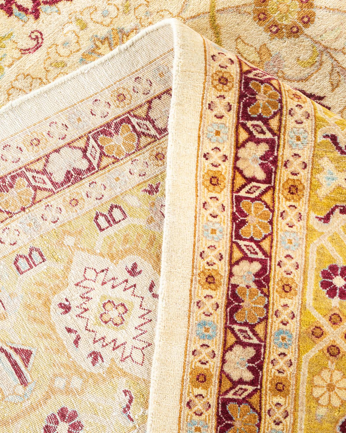 Einzigartiger handgeknpfter traditioneller orientalischer Mogul-Teppich in Elfenbein (Wolle) im Angebot