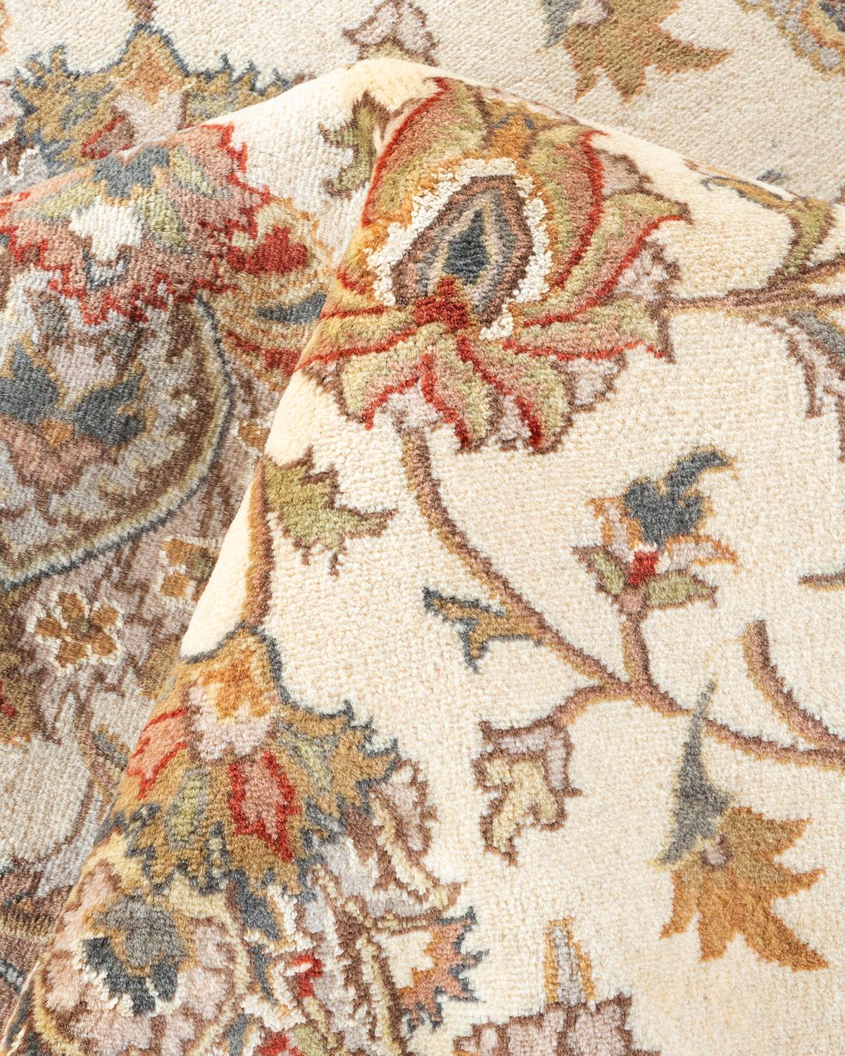 Einzigartiger handgeknpfter traditioneller orientalischer Mogul-Teppich in Elfenbein im Angebot 1