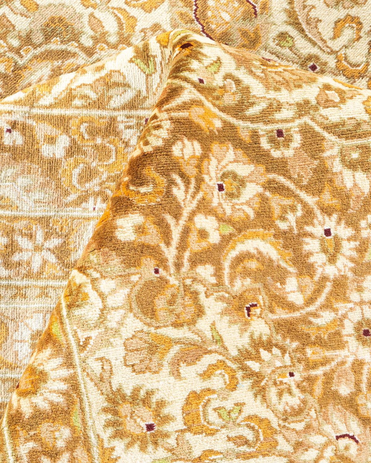Tapis traditionnel oriental Mogul Ivory, unique en son genre, nou  la main. en vente 1