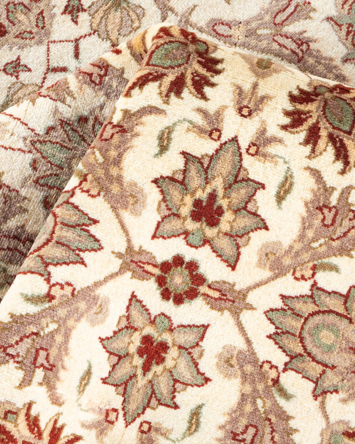 Einzigartiger handgeknpfter traditioneller orientalischer Mogul-Teppich in Elfenbein im Angebot 1