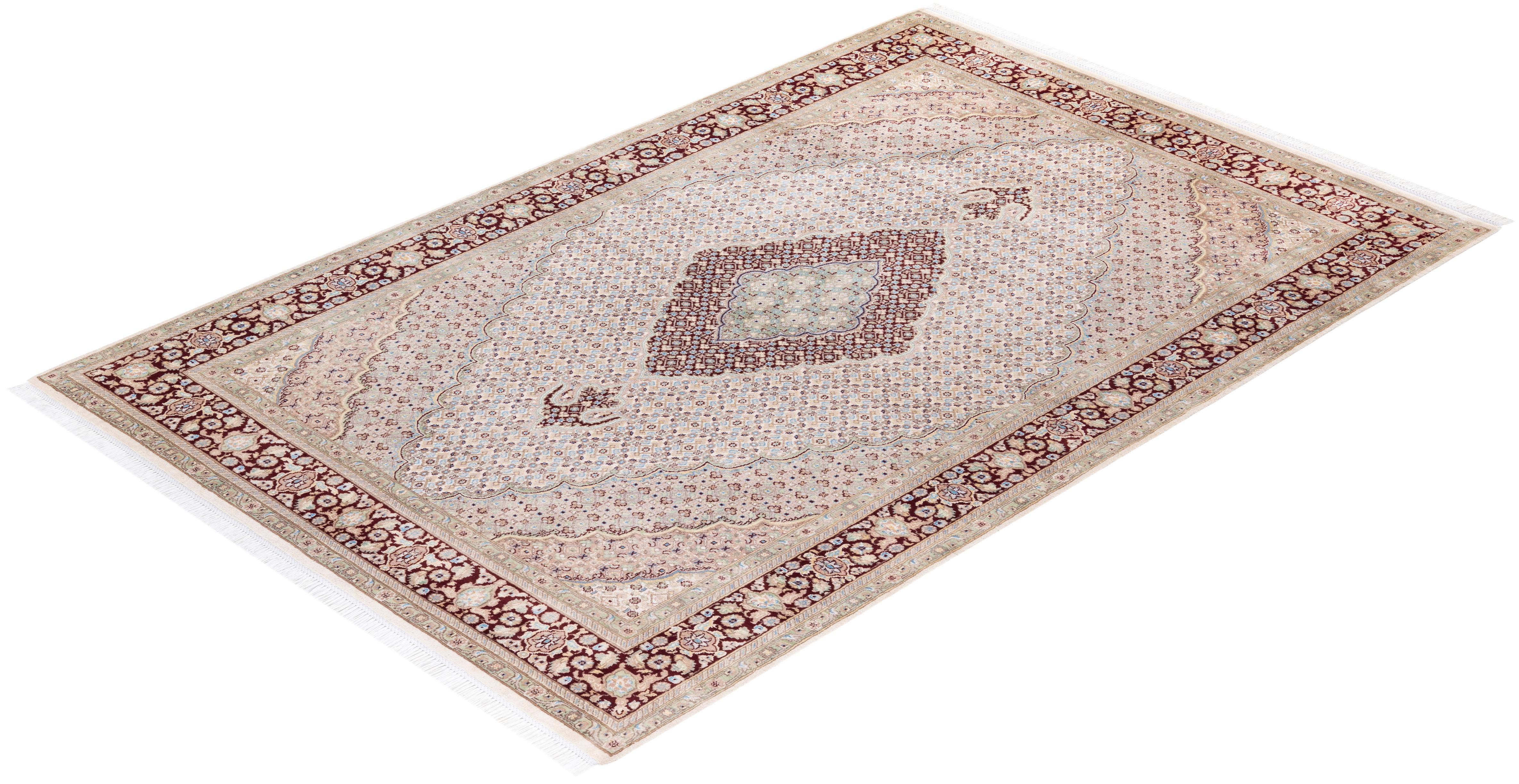 Tapis traditionnel oriental Mogul Ivory, unique en son genre, nou  la main. en vente 2