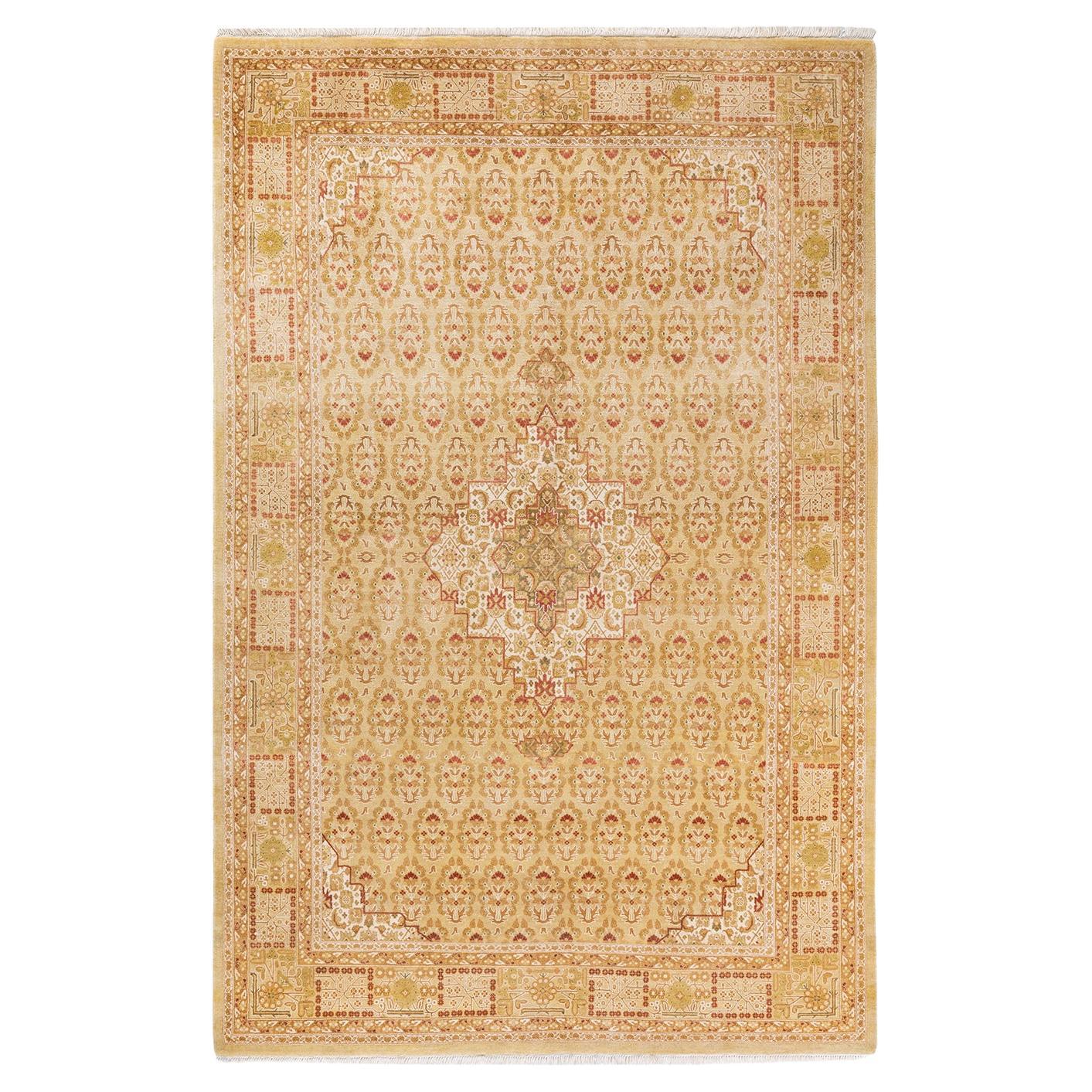 One of a Kind Hand Knotted Traditional Oriental Mogul Ivory Area Rug For Sale