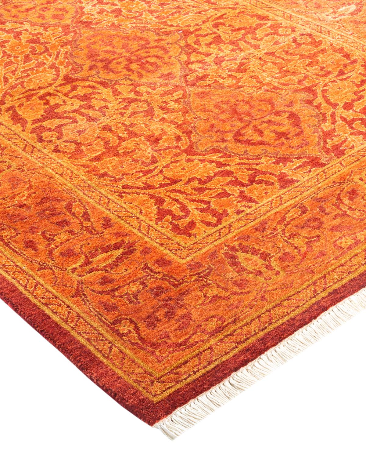 Die Teppiche der Mogul Collection bringen mit ihren dezenten Farben und Allover-Mustern zeitlose Raffinesse in jeden Raum. Beeinflusst von einem Spektrum türkischer, indischer und persischer Designs, lassen die Kunsthandwerker, die diese