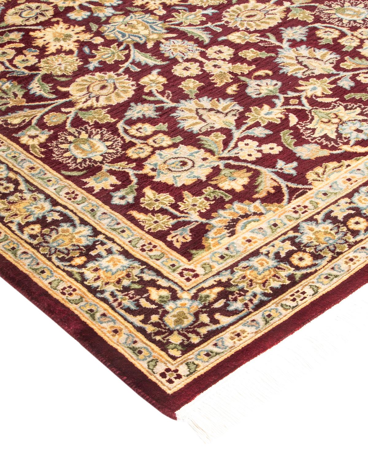 Die Teppiche der Mogul-Kollektion bringen mit ihren zurückhaltenden Farben und Allover-Mustern zeitlose Eleganz in jeden Raum. Beeinflusst von einem Spektrum türkischer, indischer und persischer Designs, lassen die Kunsthandwerker, die diese