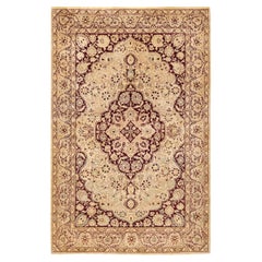 Tapis traditionnel oriental rouge moghol noué à la main, unique en son genre