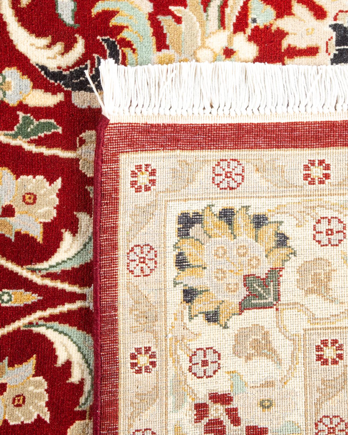 XXIe siècle et contemporain Tapis traditionnel oriental rouge moghol noué à la main, unique en son genre en vente