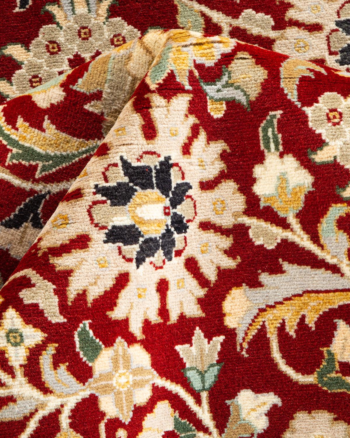 Tapis traditionnel oriental rouge moghol noué à la main, unique en son genre en vente 1