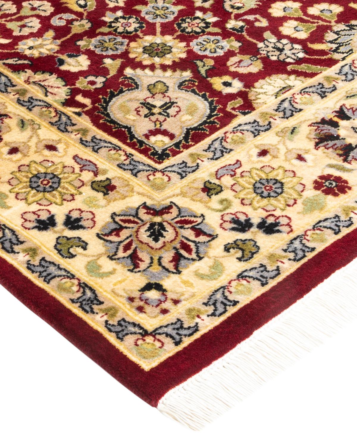 Las alfombras de la colección Mogul, con sus colores discretos y sus diseños en toda la superficie, aportarán una sofisticación atemporal a cualquier habitación. Influenciadas por un espectro de diseños turcos, indios y persas, los artesanos que