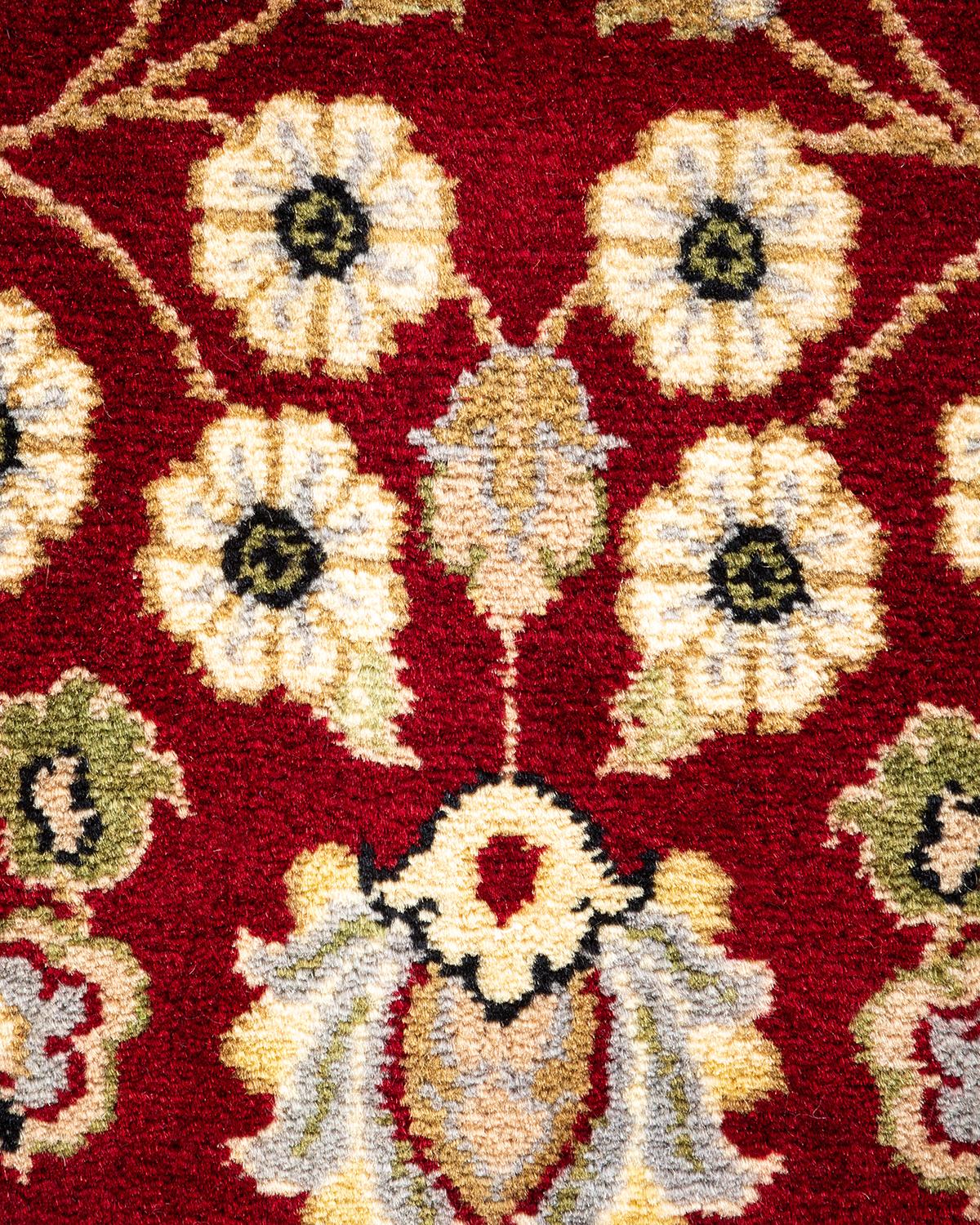 Alfombra oriental tradicional Mogul roja anudada a mano única en su género Pakistaní en venta