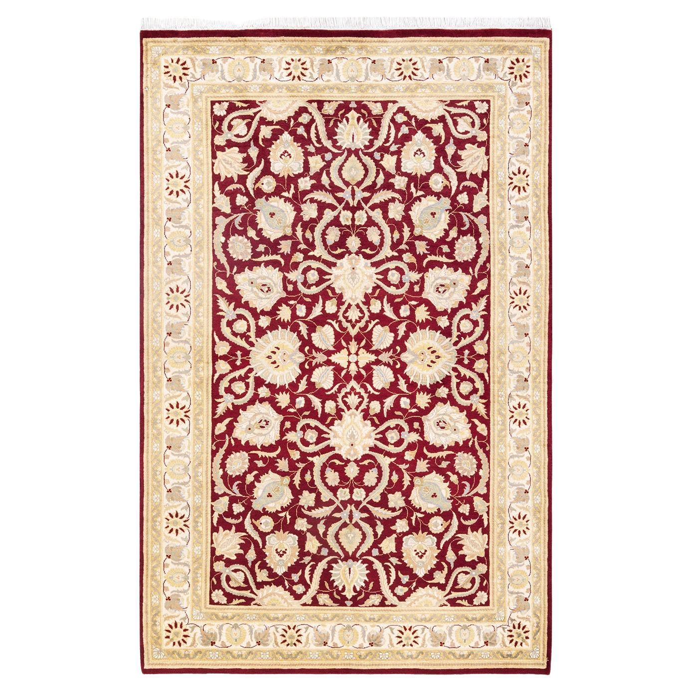 Tapis traditionnel rouge oriental noué à la main, unique en son genre, de 4' 2"" x 6' 5" pouces en vente