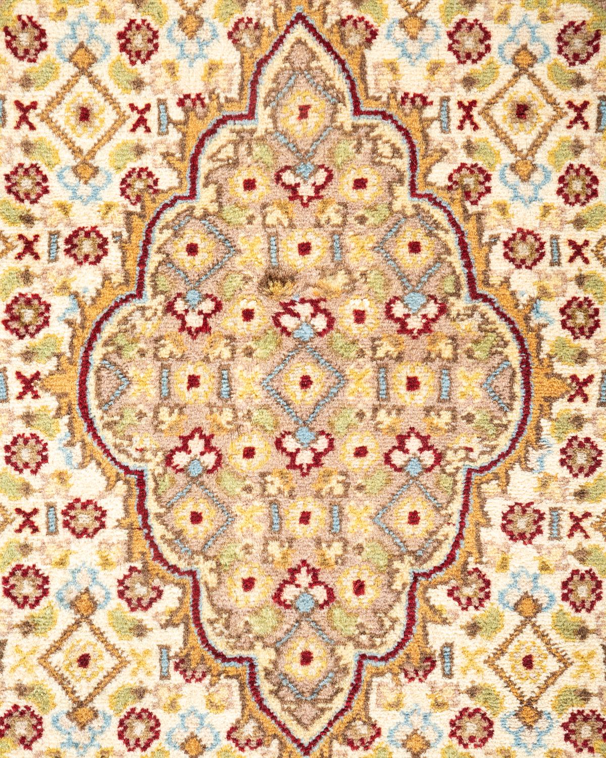 Pakistanais Tapis traditionnel oriental rouge moghol noué à la main, unique en son genre en vente