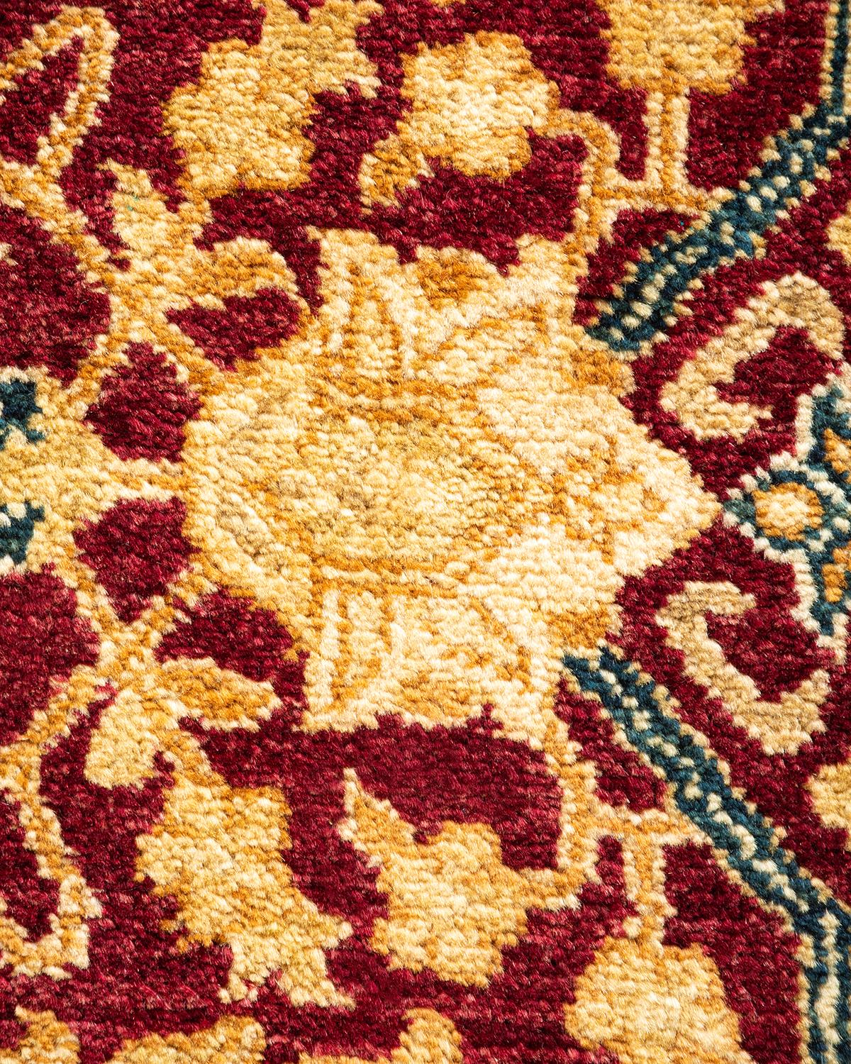 Alfombra oriental tradicional Mogul roja anudada a mano única en su género Pakistaní en venta