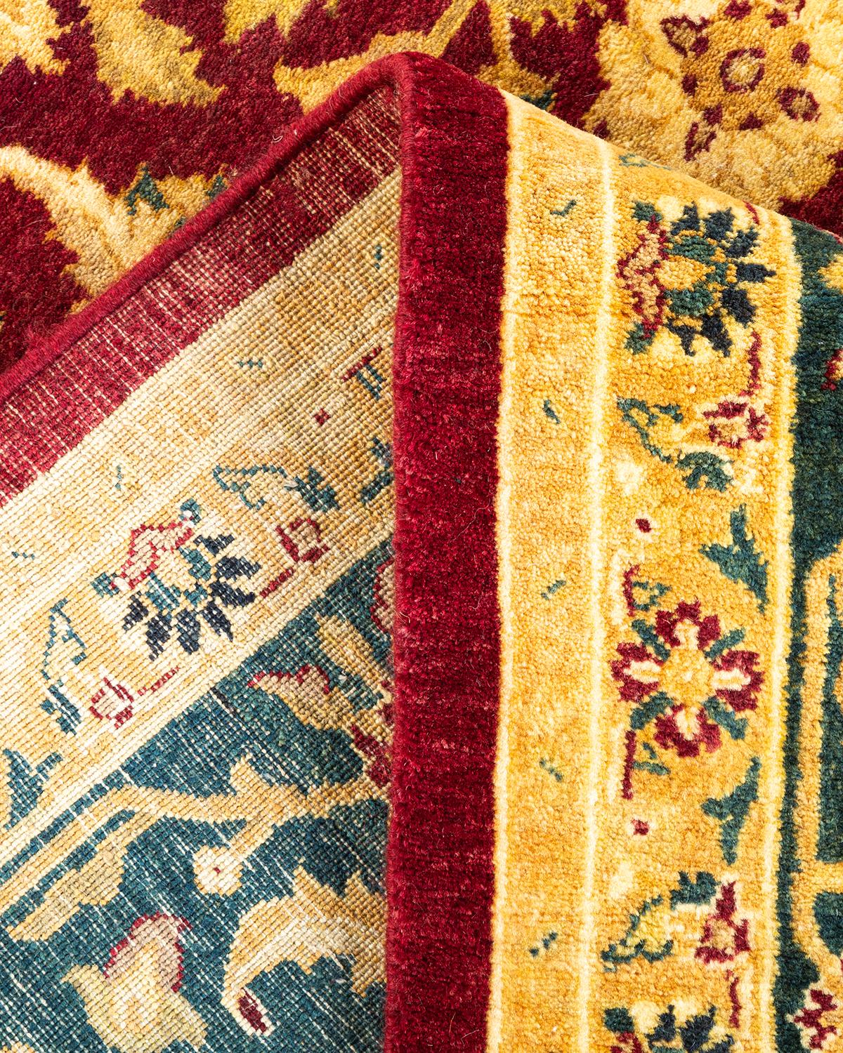 Laine Tapis traditionnel oriental rouge moghol noué à la main, unique en son genre en vente