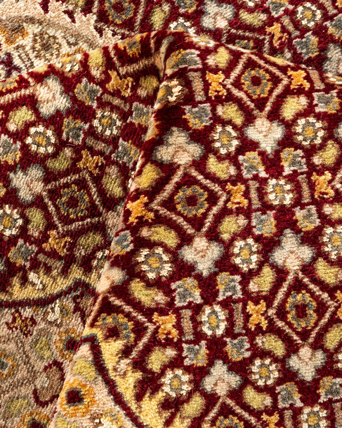 Tapis traditionnel oriental rouge moghol noué à la main, unique en son genre en vente 1