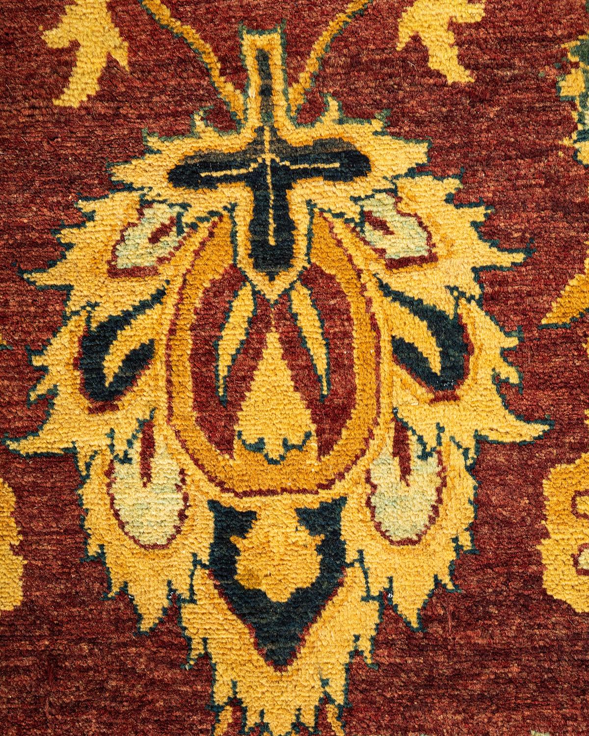 Alfombra oriental tradicional Mogul roja anudada a mano única en su género Pakistaní en venta