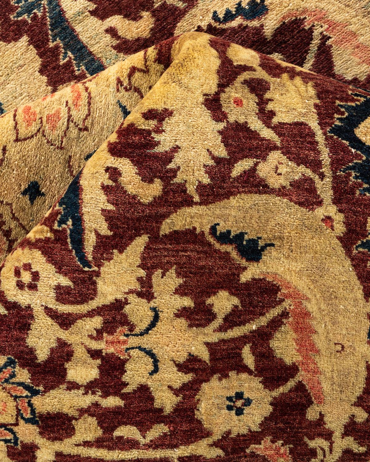 Tapis traditionnel oriental rouge moghol noué à la main, unique en son genre en vente 1