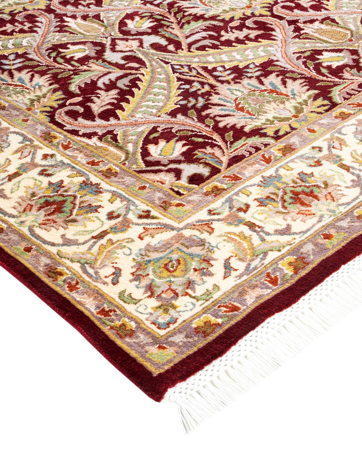 Las alfombras de la colección Mogul, con sus colores discretos y sus diseños en toda la superficie, aportarán una sofisticación atemporal a cualquier habitación. Influenciadas por un espectro de diseños turcos, indios y persas, los artesanos que