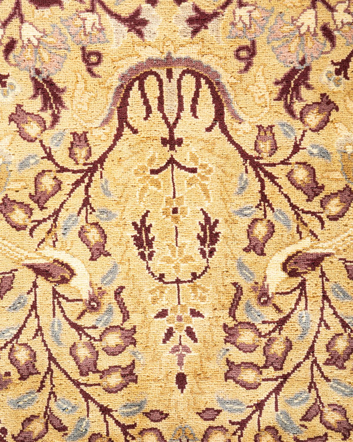 Pakistanais Tapis traditionnel oriental Mogul jaune, unique en son genre, nou  la main. en vente