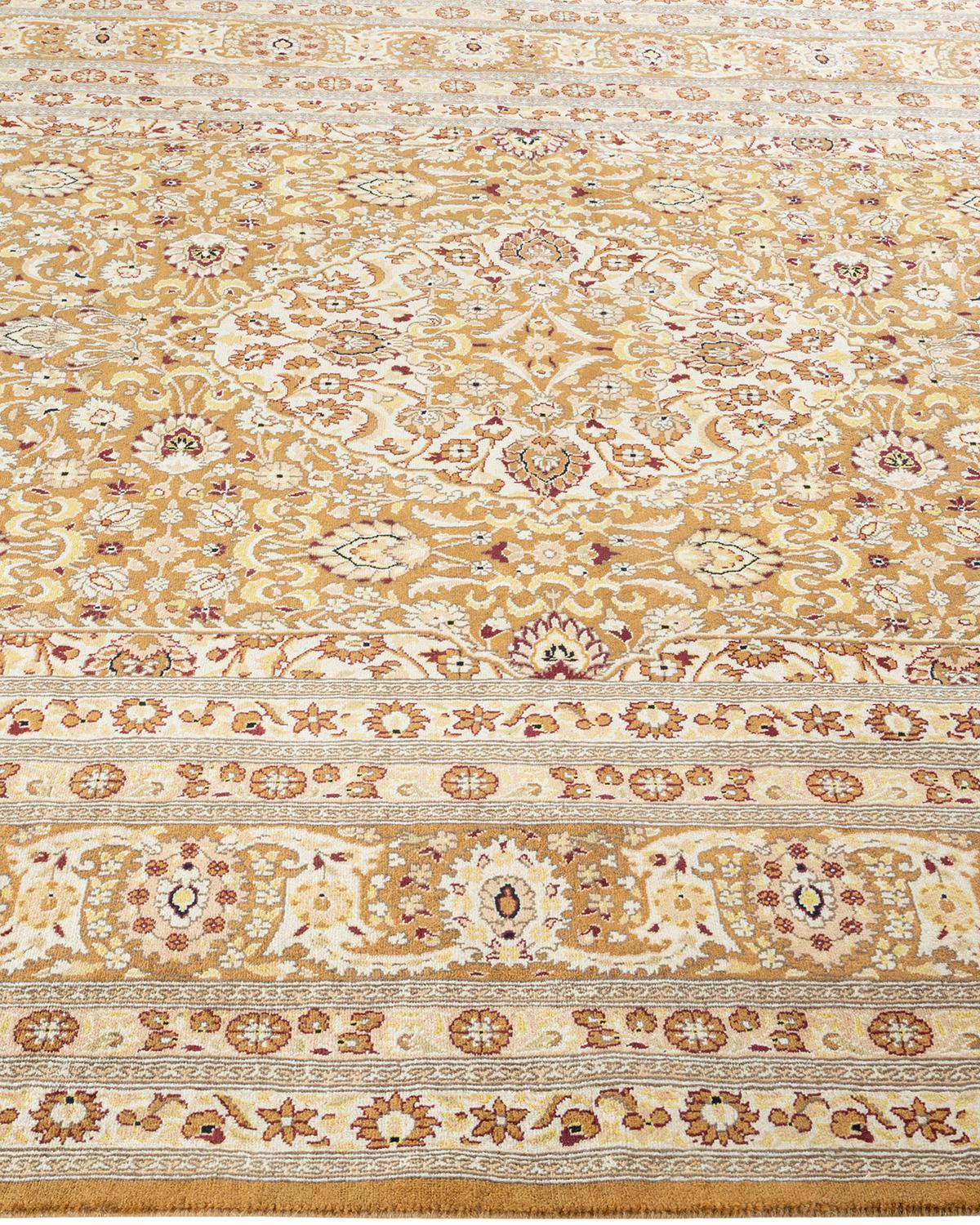 Tapis traditionnel oriental Mogul jaune noué à la main, unique en son genre Neuf - En vente à Norwalk, CT