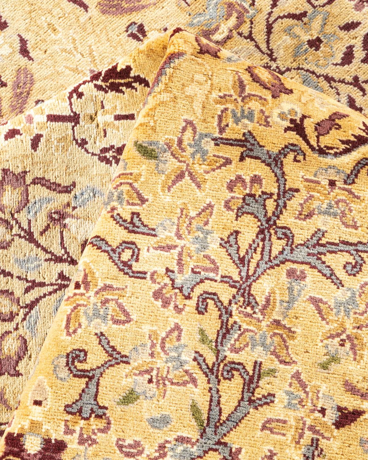 Tapis traditionnel oriental Mogul jaune, unique en son genre, nou  la main. en vente 1