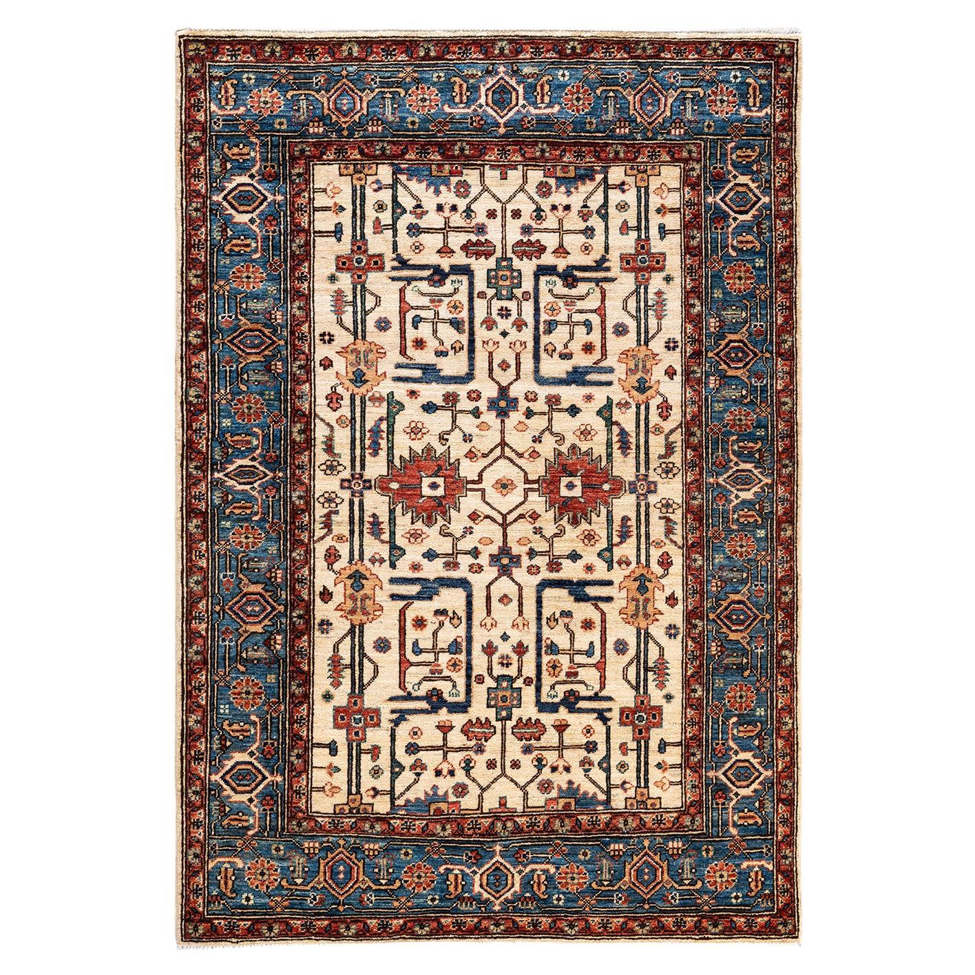 One of a Kind Hand Knotted Traditional Tribal Serapi Ivory Area Rug  For Sale