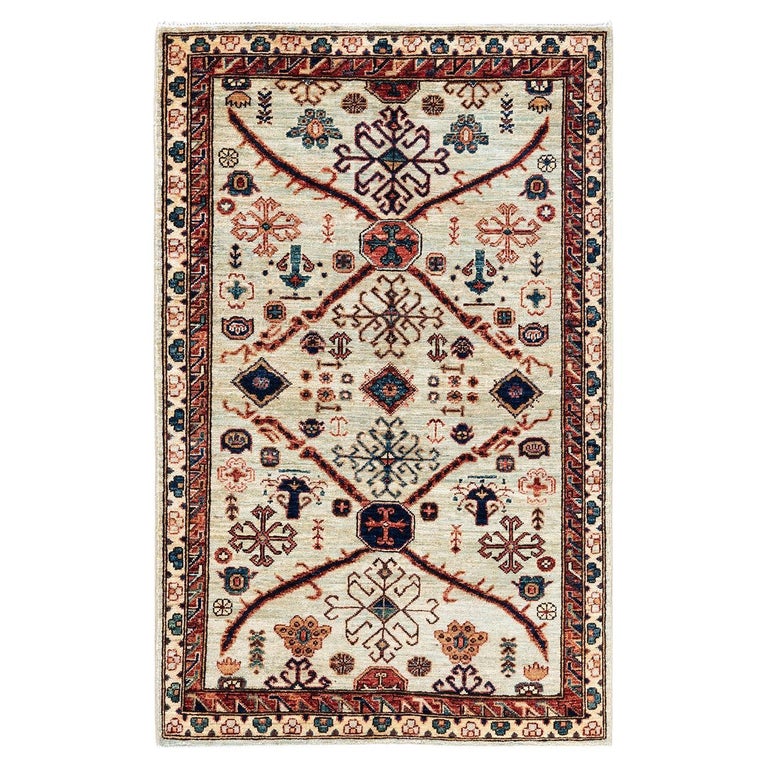 One of a Kind Hand Knotted Traditional Tribal Serapi Ivory Area Rug For