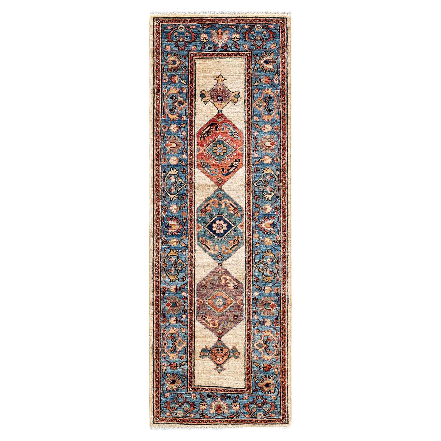 One of a Kind Hand Knotted Traditional Tribal Serapi Ivory Area Rug For Sale