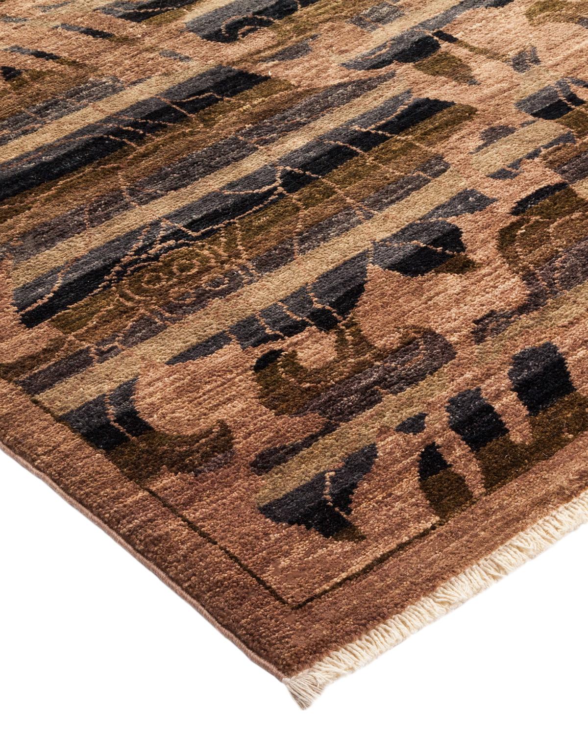 With simple, bold, yet informal designs and a broad palette of colors that ranges from earthy hues to brilliant gems, the rugs in the Arts & Crafts collection infuse a room with a sense of sophisticated rebellion. Nature-inspired motifs are the