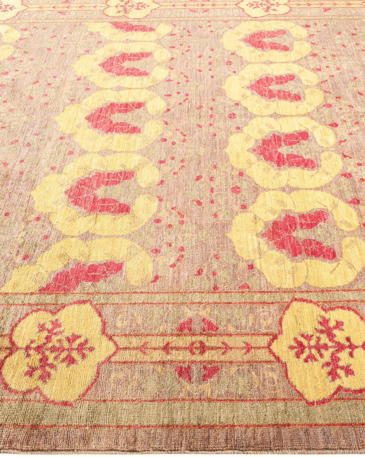 Alfombra de lana anudada a mano Arts & Crafts, única en su género, de color beige en Nuevo estado para la venta en Norwalk, CT
