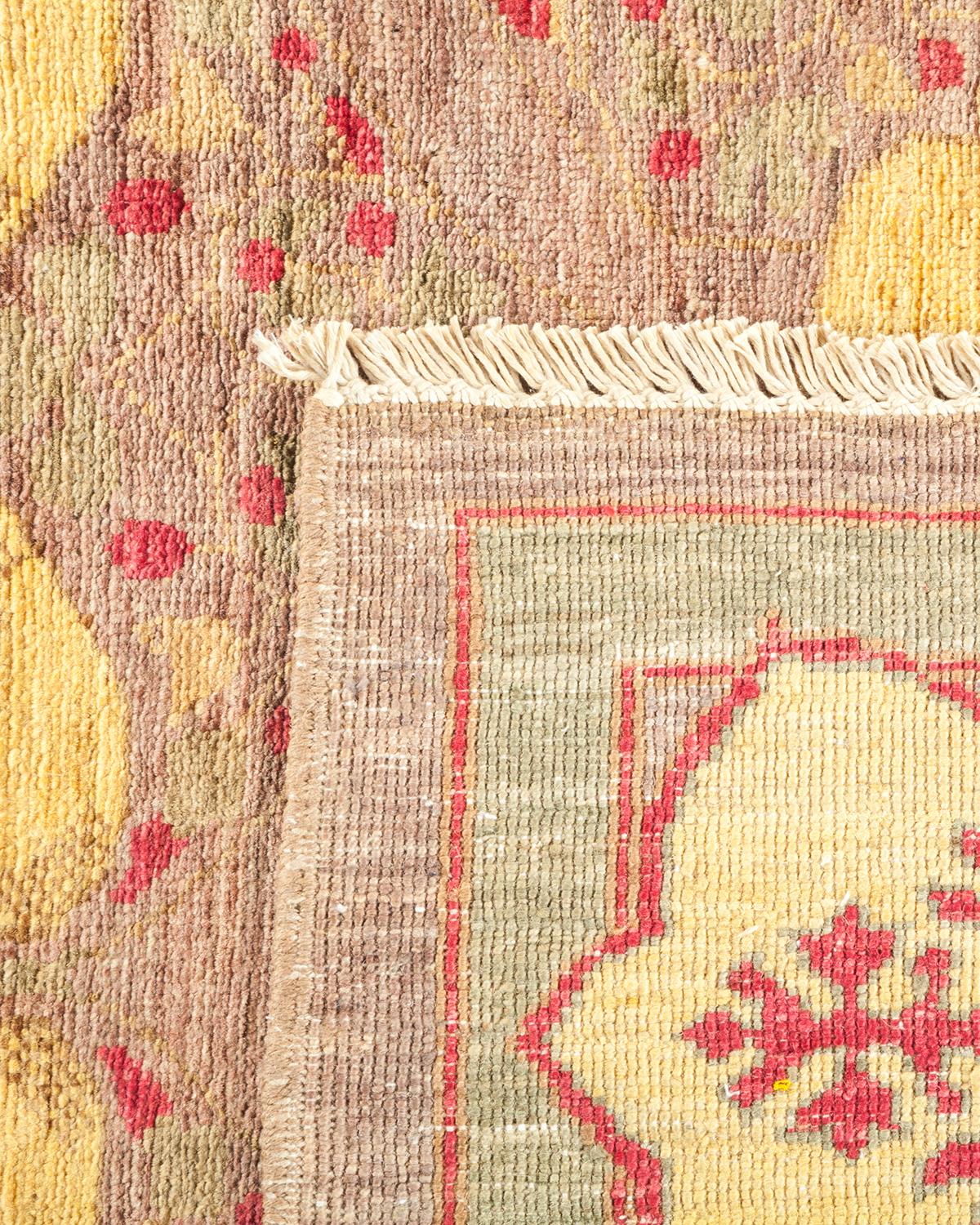 Alfombra de lana anudada a mano Arts & Crafts, única en su género, de color beige Siglo XXI y contemporáneo en venta