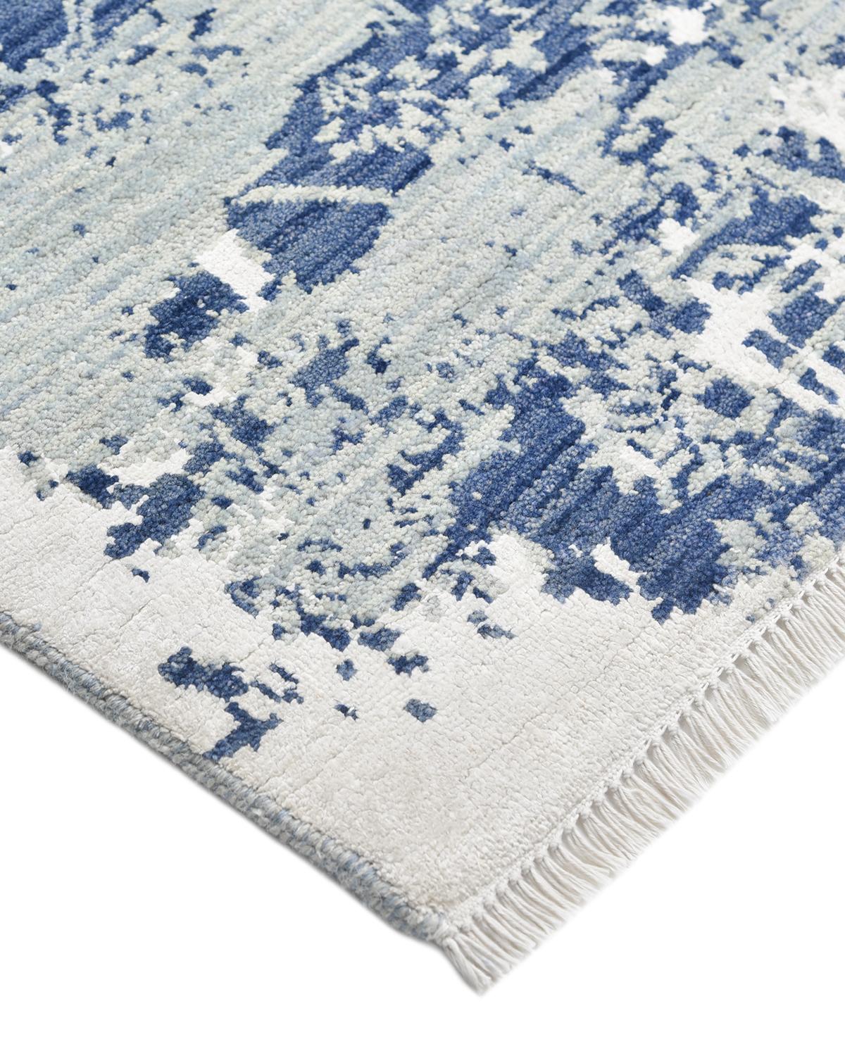 Fresh, spirited, and above all, luxurious, the rugs of the Modern collection can invigorate a traditional room as gracefully as they can ground a more contemporary space. Regardless of their color and style, there is just one thing about these rugs