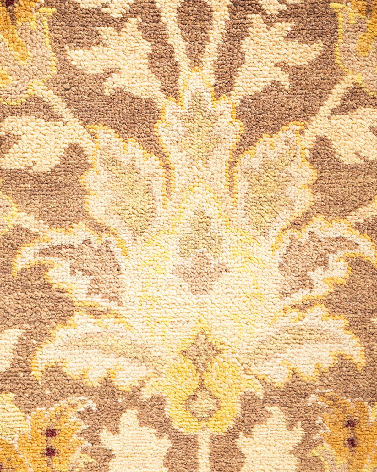 Handgeknüpfter, eklektischer brauner Teppich aus Wolle, Unikat (Pakistanisch) im Angebot