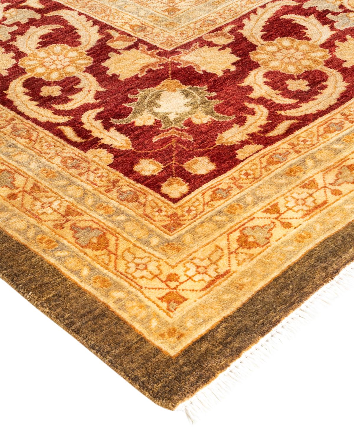 Avec un amalgame de tailles et d'influences esthétiques allant de l'art déco à Rorschach et au modernisme, les tapis de la collection Eclectic défient toute définition, demandant plutôt à devenir des points focaux intrigants d'une pièce. Ce sont à