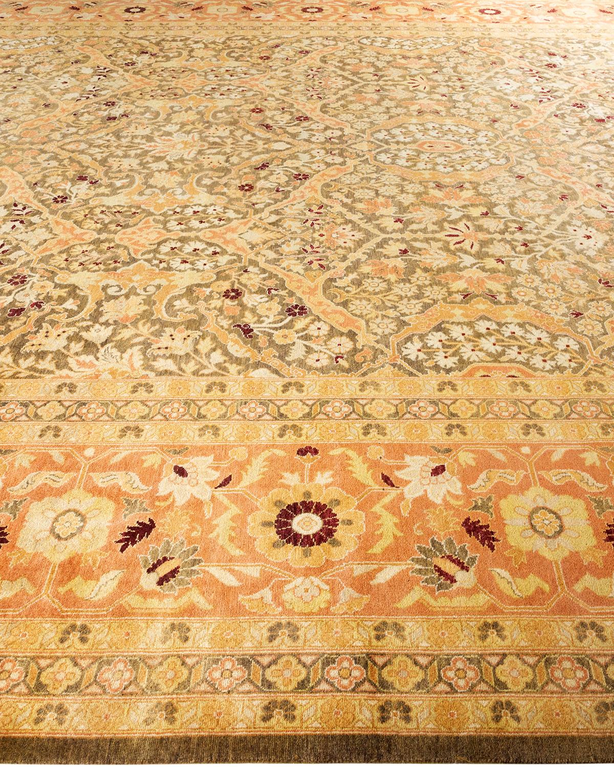 Tapis vert éclectique en laine nouée à la main, unique en son genre Neuf - En vente à Norwalk, CT