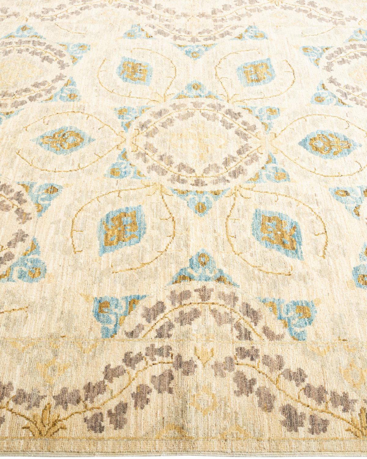 One-of-a-kind Hand Knotted Wool Eclectic Ivory Area Rug In New Condition For Sale In Norwalk, CT
