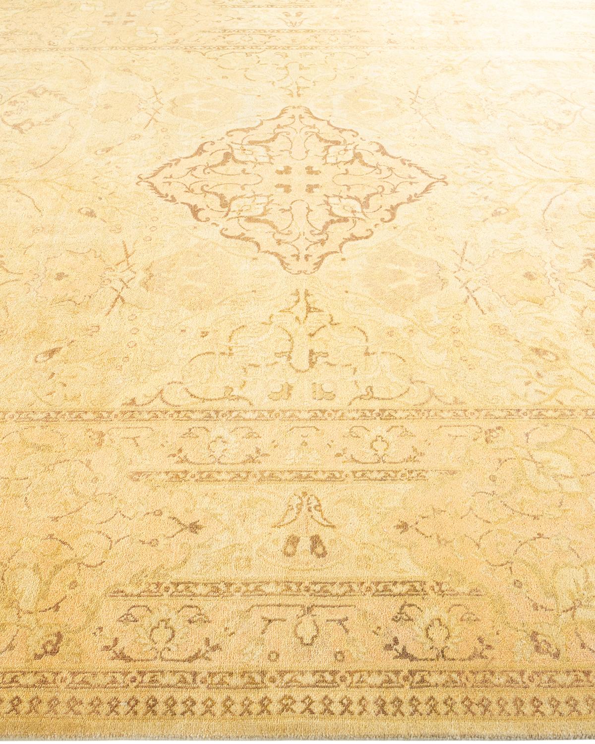 One-of-a-kind Hand Knotted Wool Eclectic Ivory Area Rug In New Condition For Sale In Norwalk, CT