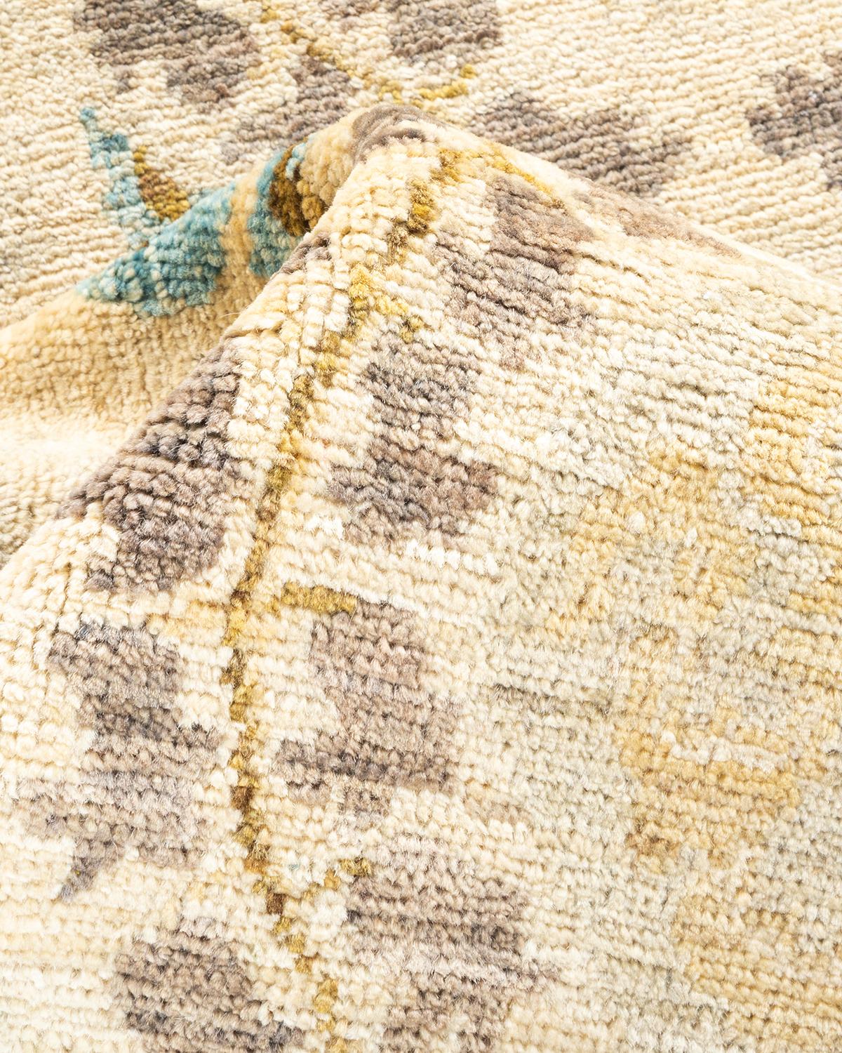 One-of-a-kind Hand Knotted Wool Eclectic Ivory Area Rug For Sale 2