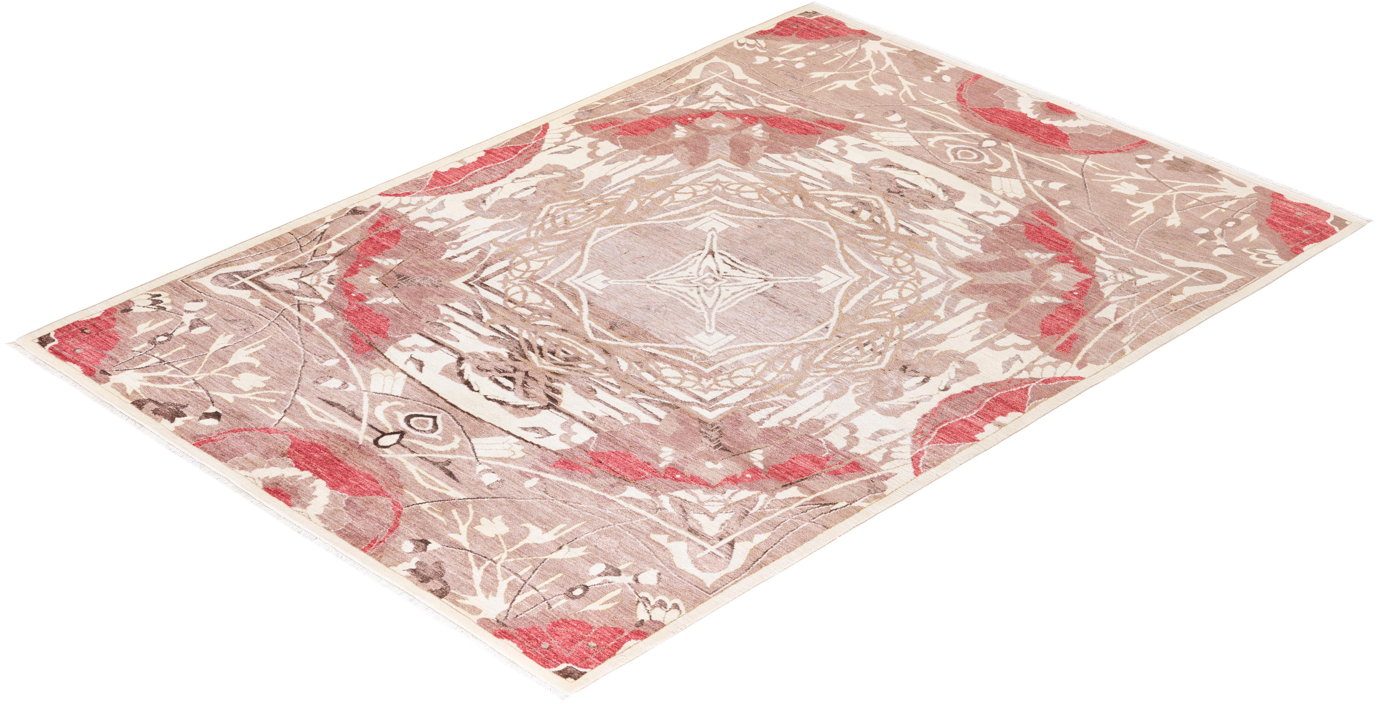 Tapis de zone ivoire éclectique en laine nouée à la main, unique en son genre en vente 2