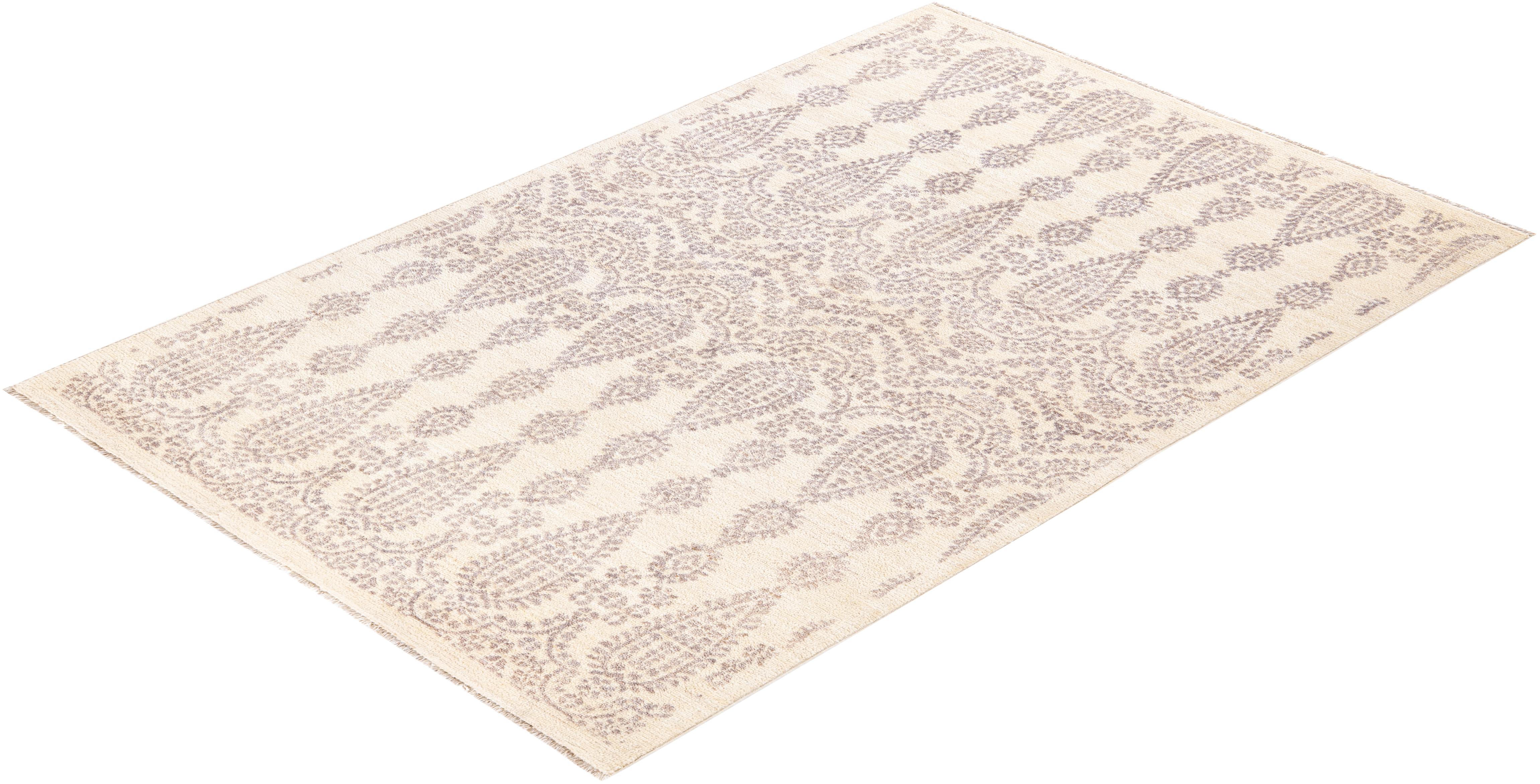 Handgeknüpfter, eklektischer elfenbeinfarbener Teppich aus Wolle, Unikat im Angebot 3