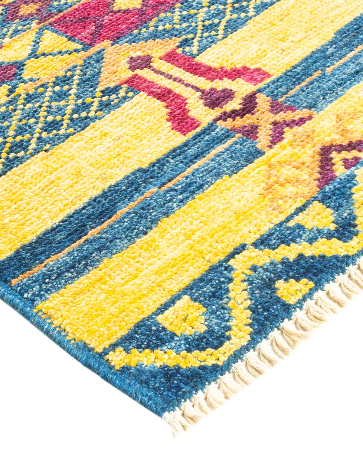Frais, pleins d'esprit et surtout luxueux, les tapis de la collection Modern peuvent revigorer une pièce traditionnelle avec autant de grâce qu'un espace plus contemporain. Le motif opulent de ce tapis est issu de la riche tradition des textiles